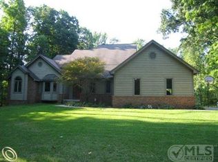 3685 Chase Lake Rd, Howell, MI 48855