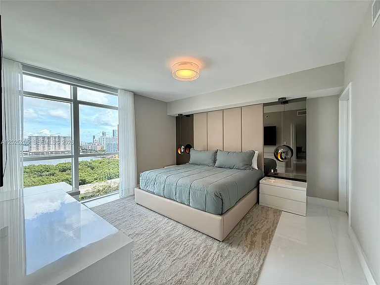 400 Sunny Isles Blvd #1404 — Photo 12