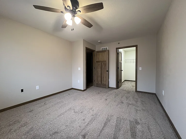 Gateway Place Apartments — Photo 97