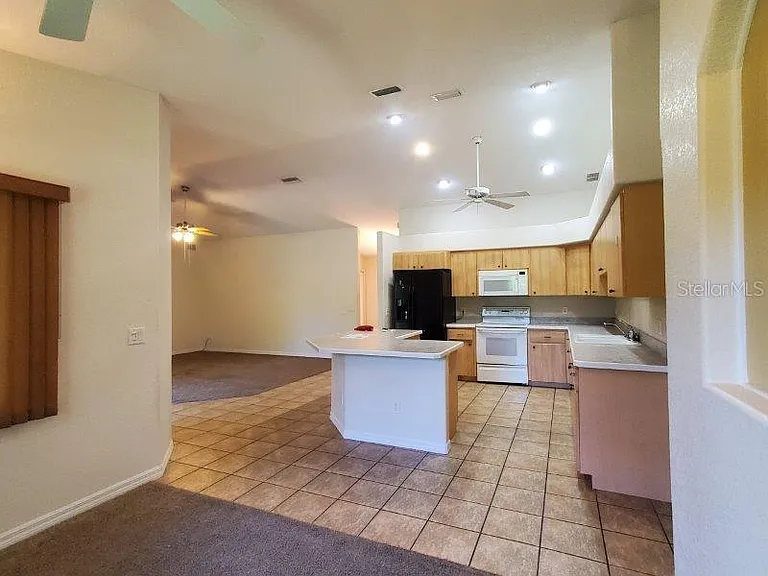 7105 N Blue Sage — Photo 5