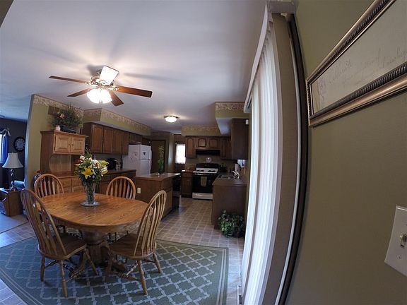 5th image of 25820 Irvington Ave