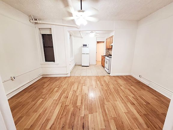 4th image of 156 Ainslie St