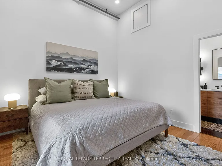 75 Markham St #1 — Photo 33