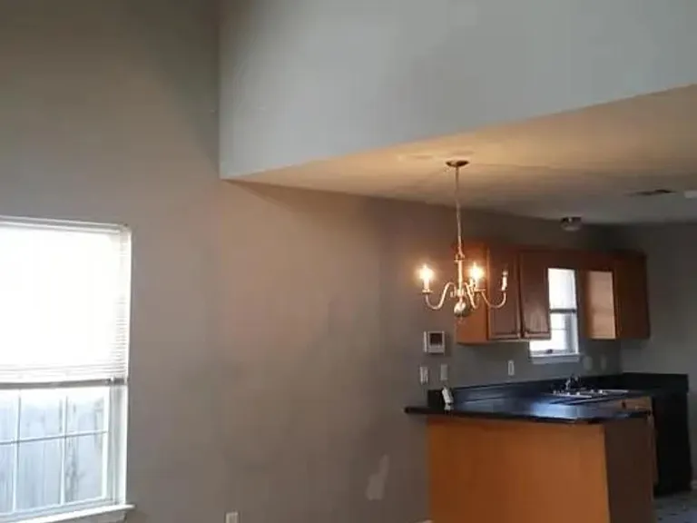 687 Holland Ridge Dr — Photo 4