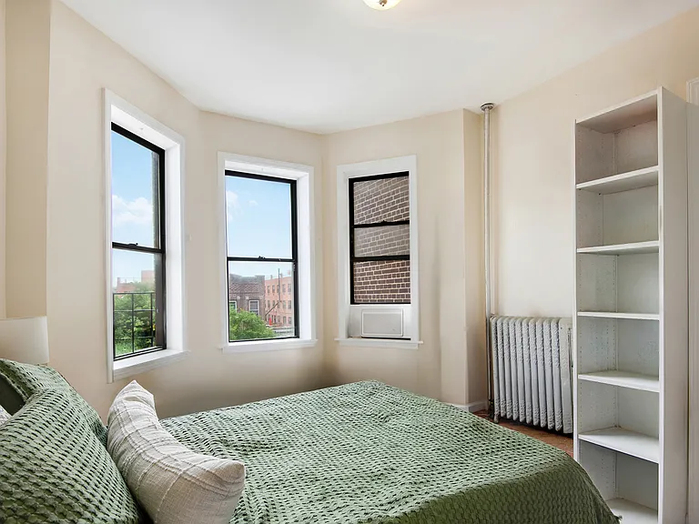 261 Quincy St #3F — Photo 4