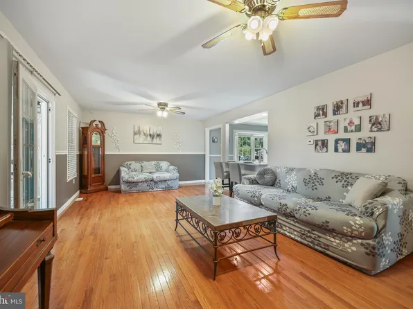 23 Nor Laine Dr, Cookstown, NJ 08511