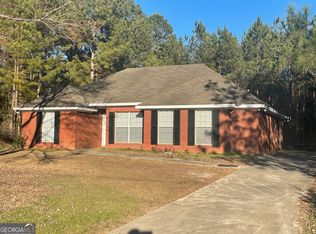 301 Lilly Ln, Tuskegee, AL 36083