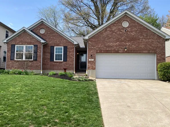305 Parktrail Ln, Cincinnati, OH 45238