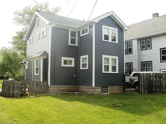 2nd image of 2179 Carabel Ave