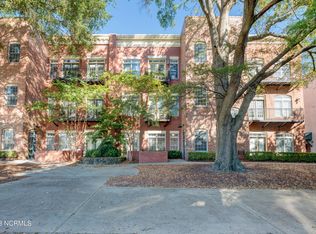 715 N 4th St APT 104, Wilmington, NC 28401