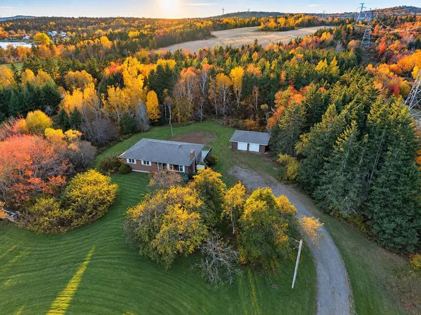 49 Point Aconi Rd, Cape Breton, NS B1Y 2M7