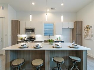 582 Janisch Rd, Houston, TX 77018