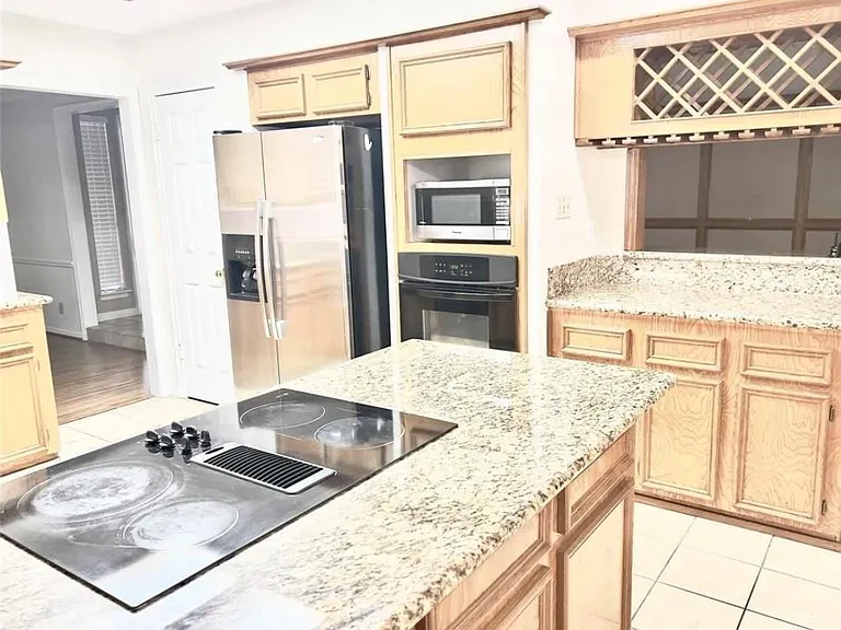 22527 Wildwood Grove Dr — Photo 7