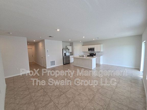 3rd image of 670 Eagle Landing Blvd