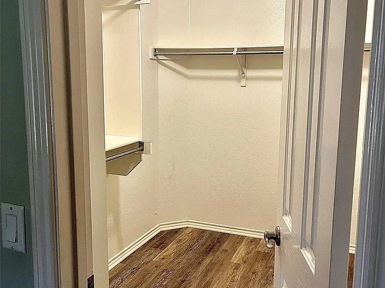 2117 Kimra Ln — Photo 13