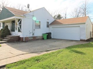 27699 Fullerwood Dr, Cleveland, OH