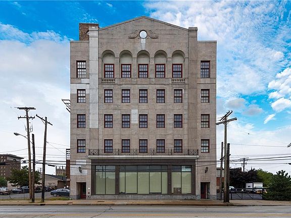 2nd image of 2404 Prospect Ave #303
