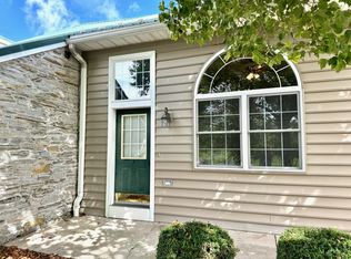 509 W Penn Ave APT 3, Robesonia, PA 19551