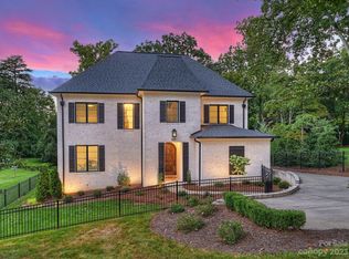 655 Dogwood Ln, Davidson, NC 28036
