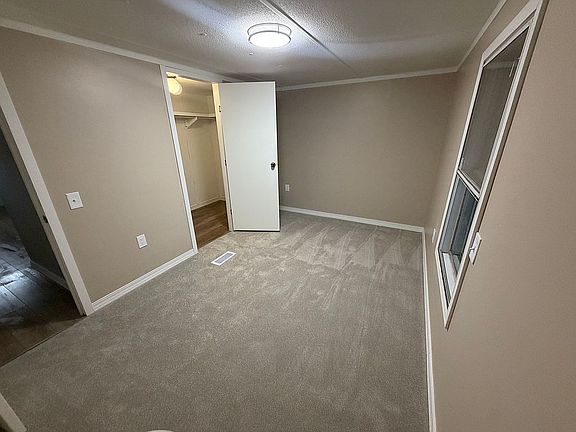 4th image of 13 Taylor Ln