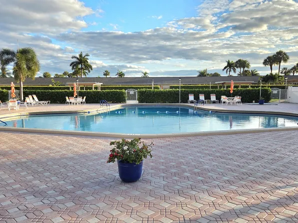 2568 Dudley Drive E #G, West Palm Beach, FL 33415