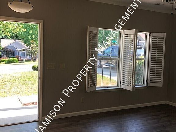 3rd image of 12501 Agate Ln