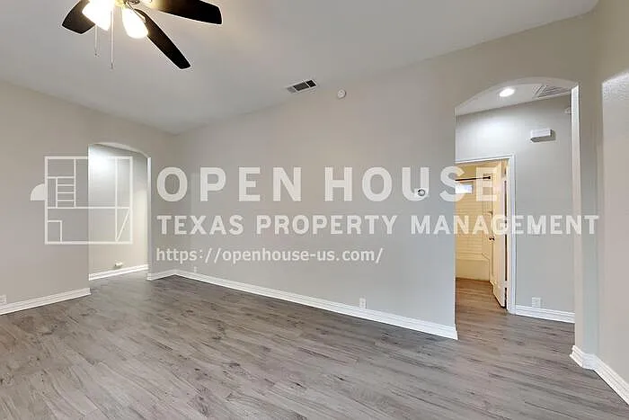 7009 Inglenook Dr — Photo 3