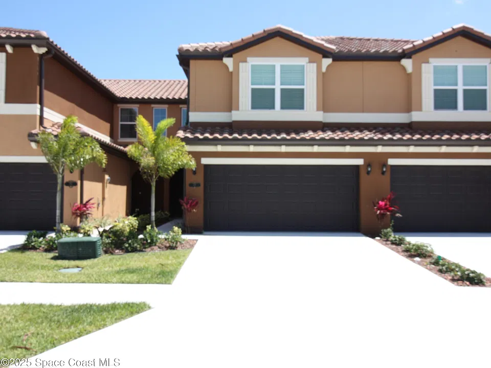 77 Montecito Dr
