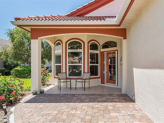 4th image of 3200 Village Ln