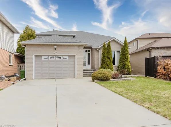 37 Springgarden Cres, Hamilton, ON L8J 2S5