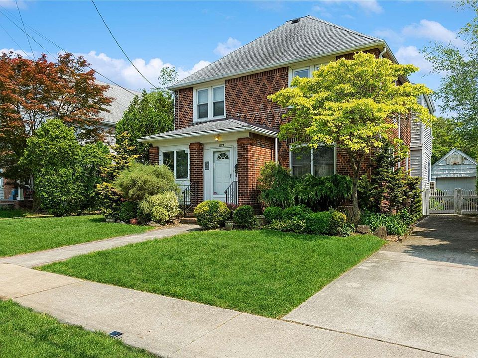 1st image of 1573 Moffitt Avenue