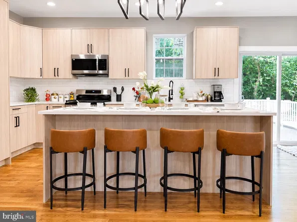 4909 Church Rd, Mount Laurel, NJ 08054