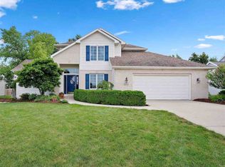 635 Deer Cliff Ct, Fort Wayne, IN 46804