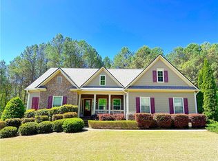 1405 Henderson Ridge Ln, Loganville, GA 30052