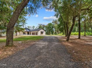 3012 Paradise Lakes Rd, Chipley, FL 32428