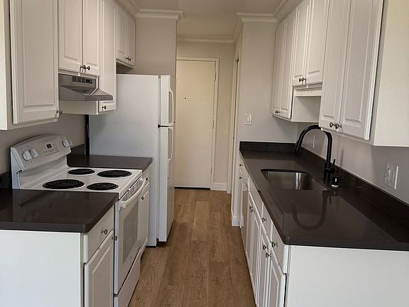 3rd image of 4747 Atherton Ave #3F