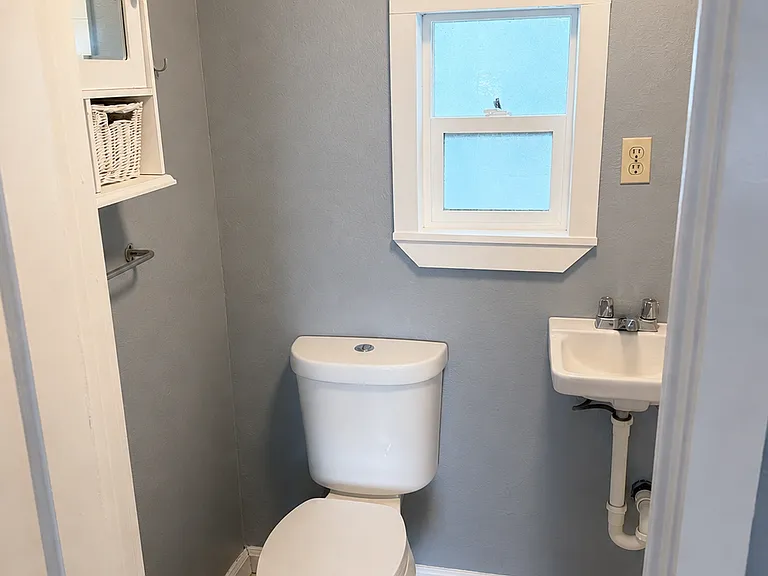 2180 S State St #6 — Photo 11