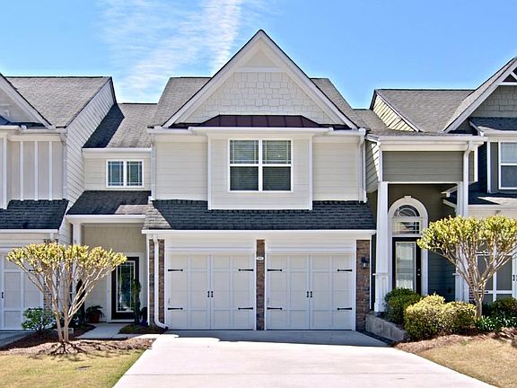 2nd image of 106 Wiley Parc Cir