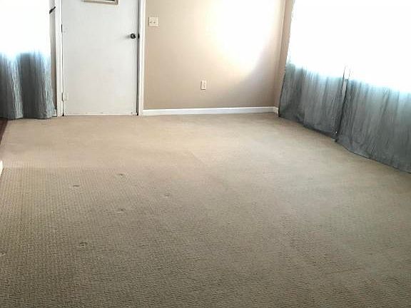4th image of 218 E 14th Ave