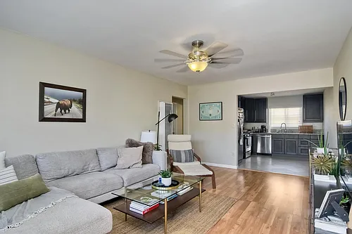 2043 1/2 Oliver Ave Photo 1