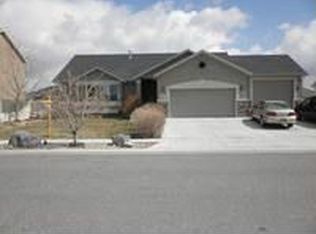 3075 Hunter Canyon Dr, West Valley City, UT 84128