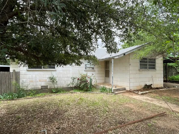 610 E Idaho St, Seymour, TX 76380