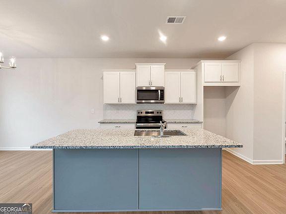 3rd image of 161 Millers Ln