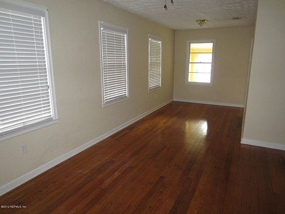4th image of 5350 Colonial Ave