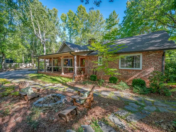 601 E Park Dr, Tryon, NC 28782