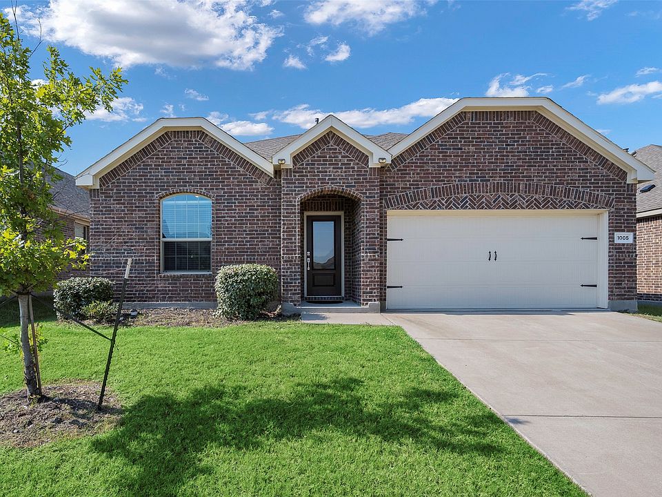 1st image of 1005 Mesquite Ln