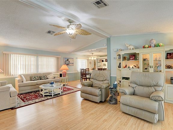 5th image of 978 Waterway Dr