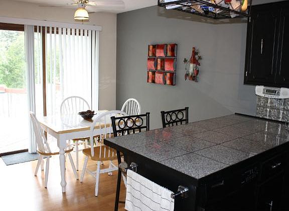 5th image of 11886 Narcissus St NW