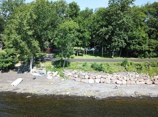 107 E Shr N, Grand Isle, VT 05458