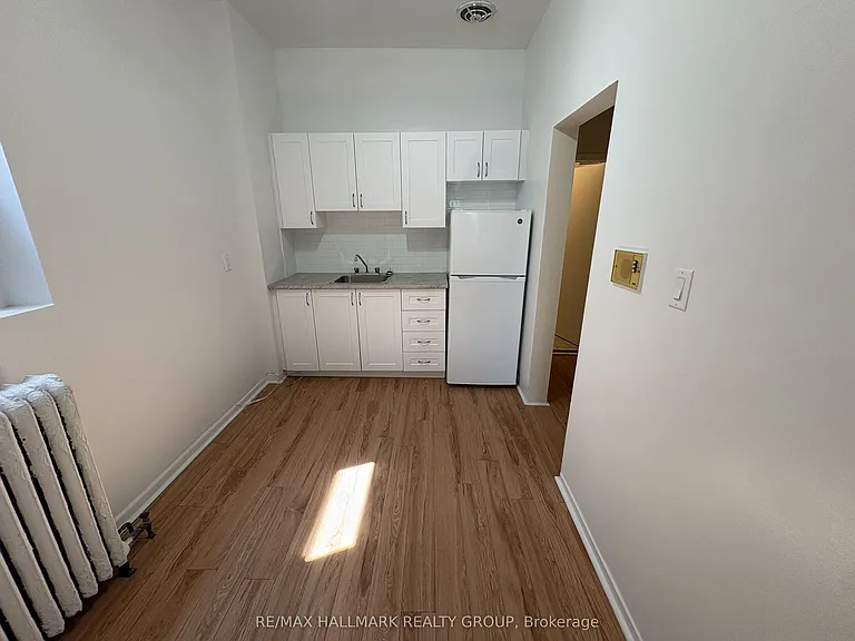 307 Dalhousie St #2 — Photo 5